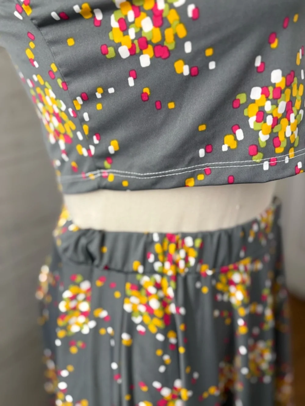 REBDOLLS 2-Piece Skirt and Halter Set Women's Size 1X - Picture 3 of 12